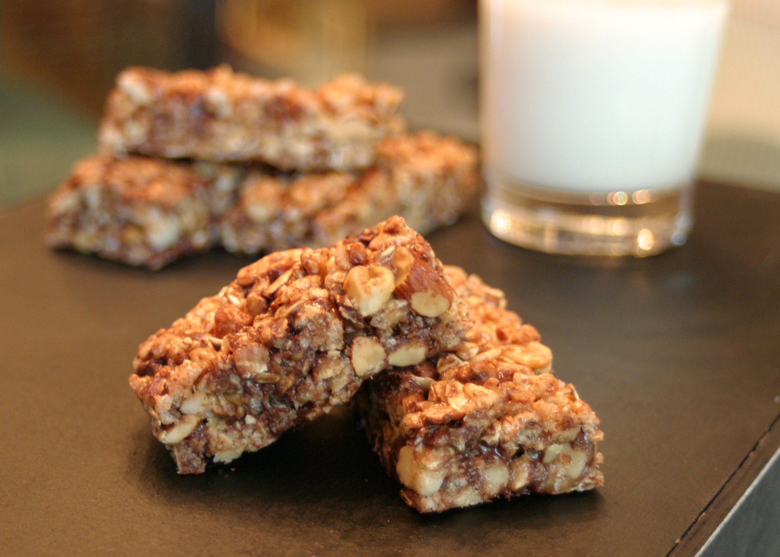 Nuts and Oats Energy Bar